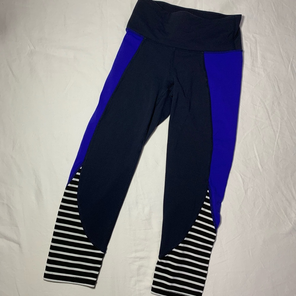 Athleta Purple Striped Cropped Leggings